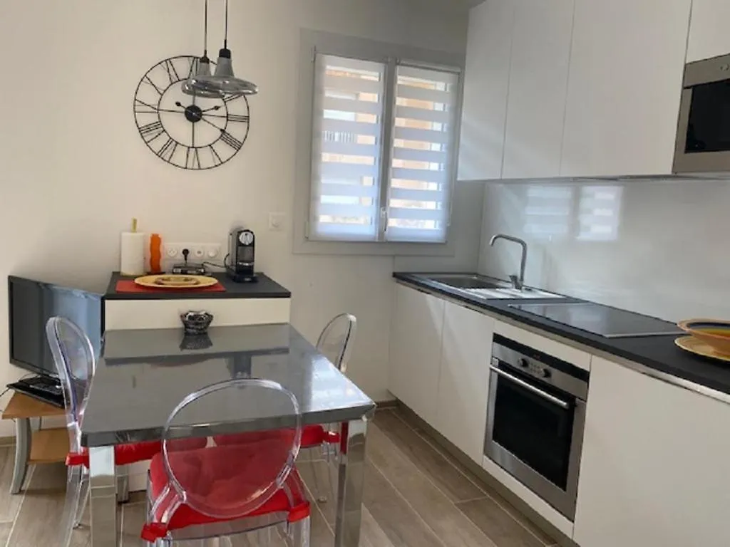 Marycel T2 Avec Terrasse Wifi Clim Et Garage Villa Bandol