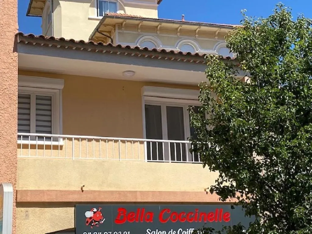 Holiday home Marycel T2 Avec Terrasse Wifi Clim Et Garage Villa Bandol